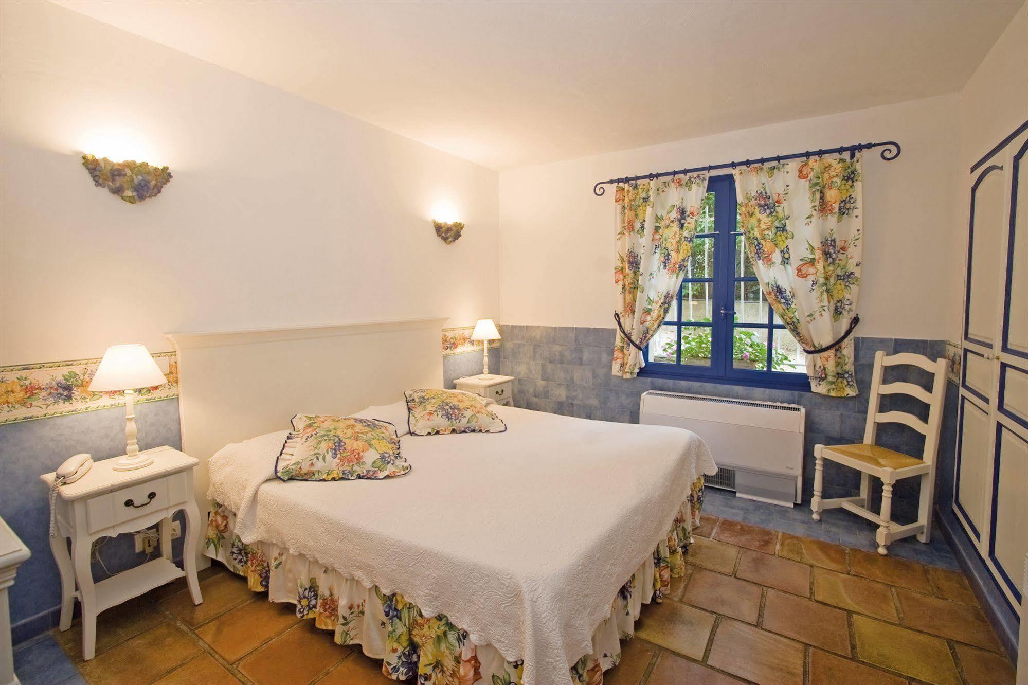 L'Enclos Des Lauriers Roses Cabrieres  Экстерьер фото